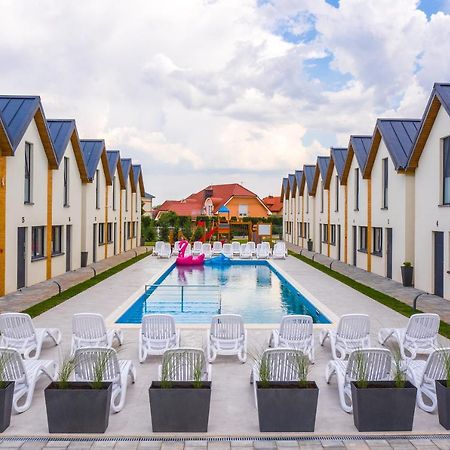 Amber Resort Rewal Kültér fotó